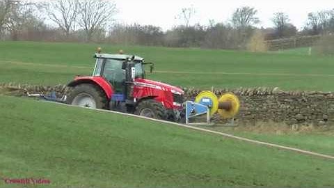 Muck-Spreading by Pipeline - MF 7720 Action.