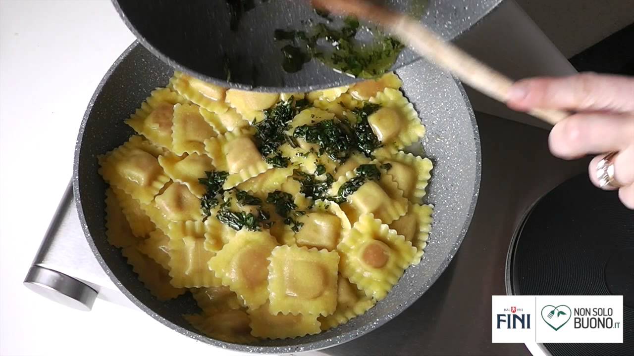 Ravioli Al Brasato Con Erbe Aromatiche Non Solo Buono Youtube