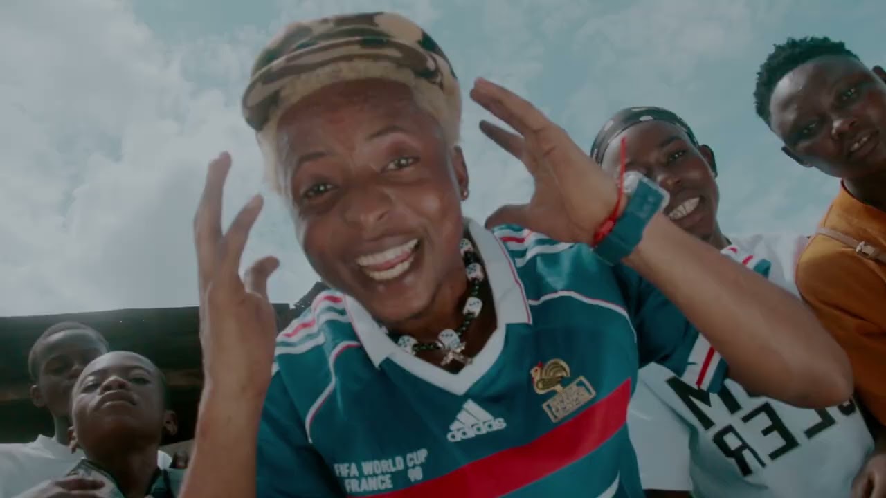 Wizzy BUGAZEER MBATA ROBOT