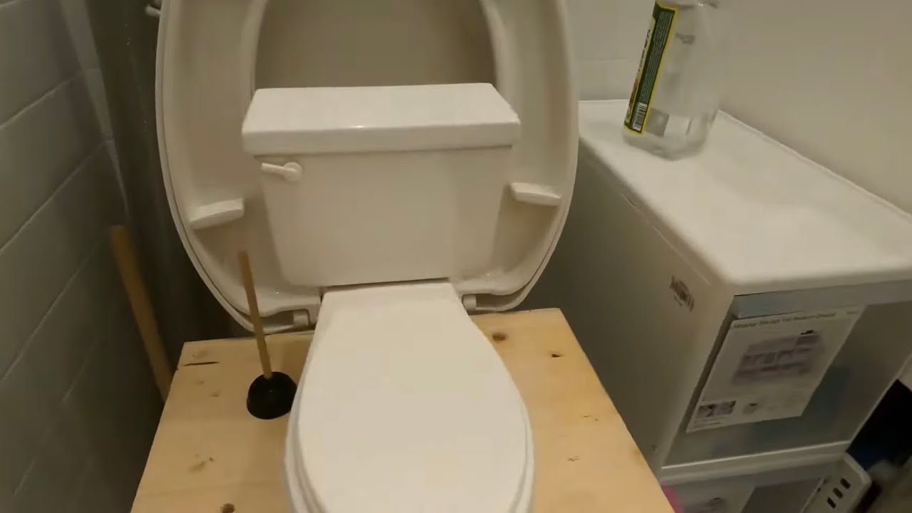 [16] New BMG Miniature Toilet Flushes!