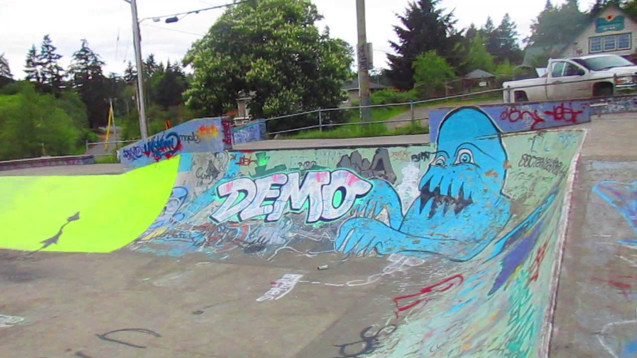 Graffiti Art at the Skate Park YouTube
