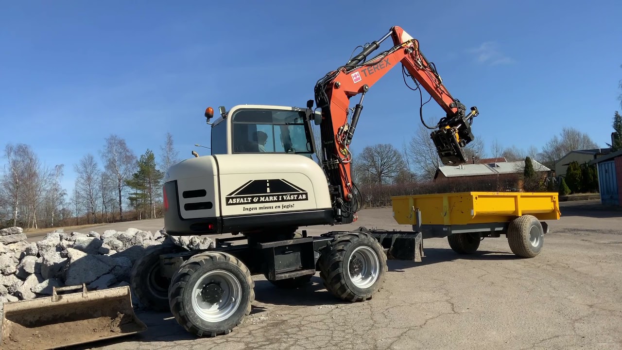 Köp Grävmaskin Terex TW 70 tippkärra med 7 redskap på Klaravik