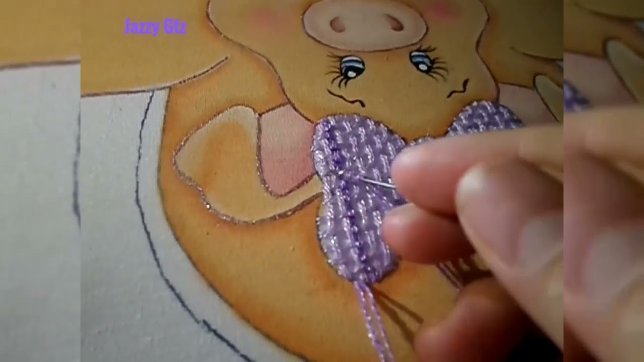 Bordado Fantasía Moño Cerdita