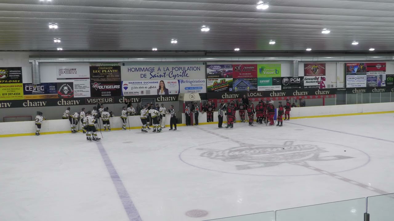 Bagarre générale Louiseville VS Saint Cyrille