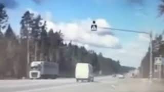 Teo Lol Russian idiot smashed the police speed radar