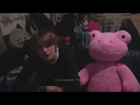 Swoopy - d1v's room (MV)