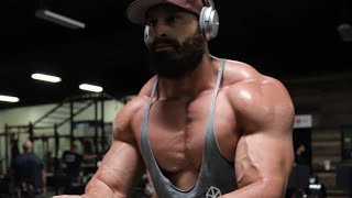 Champion bradleymartyn ?working out with his beautiful? girlfriend