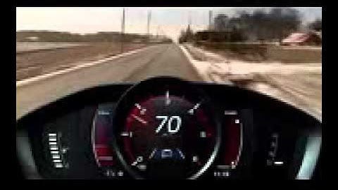 NEW VOLVO 2014   The Adaptive Digital Display in the new V60 Plug in Hybrid