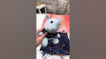 Listen closely👂🏻... to hear us build an AMAZING SWAG BOX!