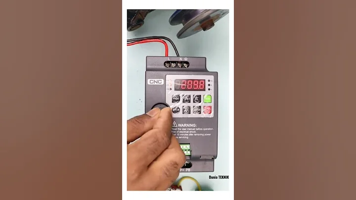 VFD control terminal is wired to push button with three wiresEl terminal de control VFD
