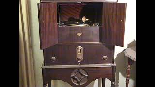 VARSITY EIGHT CALIFORNIA RAMBLERS - DOODLE-DOO-DOO - ROARING 20'S VICTROLA RADIOLA 7-11