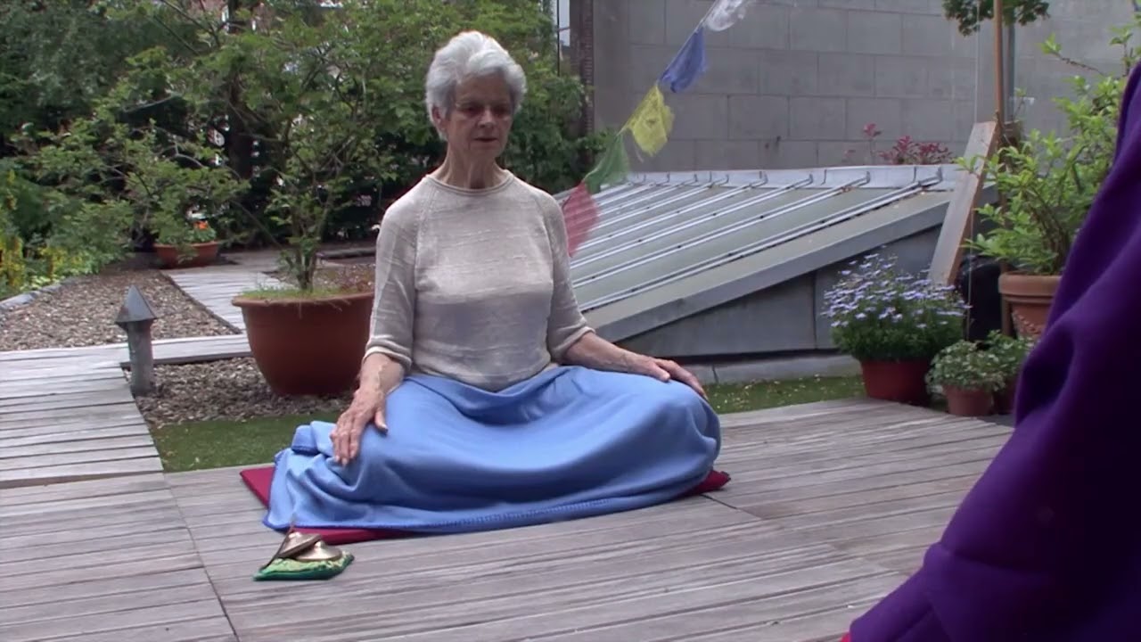 How to sit in the Seven Gestures the meditation posture of Kum Nye Tibetan Yoga with Charaka Jurgens
