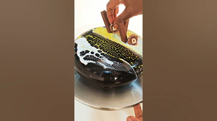 beautiful chocolate mirror glaze cake #cakedesign #shortsfeed #cakedecorating #ytbshorts #shorts#