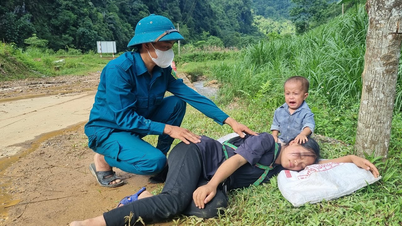A 17 year old single mother and her two children, homeless, met a kind ...
