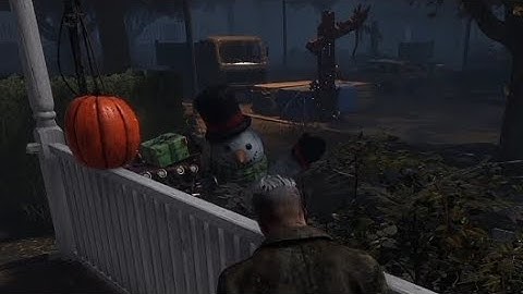 Who could be inside the snowman?☃️