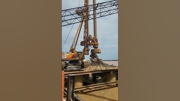 CẬN CẢNH KHOAN CKN D2500 - CẦU ĐẠI NGÃI 1