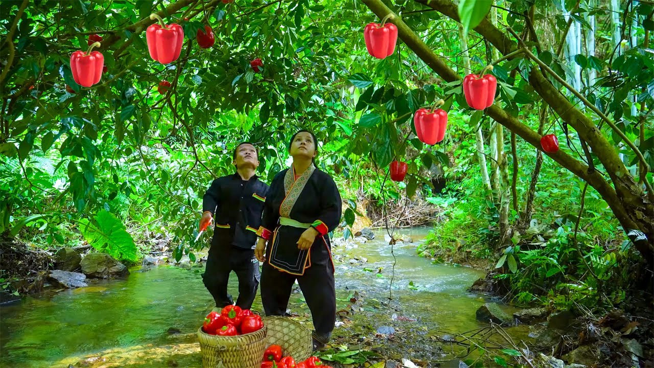 Wild Bell Pepper Harvest – Dwarf Family Brings Fresh Veggies to the Village Market