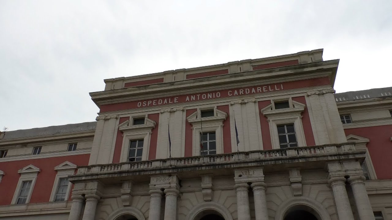 Napoli, Ospedale Cardarelli sovraffollato, i sindacati denunciano da anni