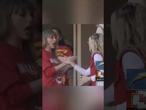 ⬆️ full song here ⬆️ i didn't know taylor swift had this secret handshake... #shorts #taylorswift