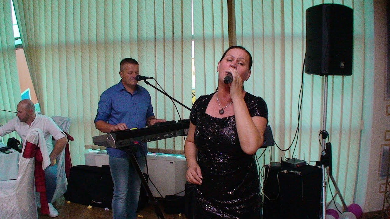 Na Veliko insistiranje  Moni Otpjevala Pjesmu o Suadi Uživo  Snimatelj Ramiz