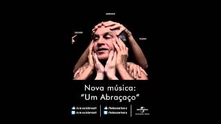 Caetano Veloso - Um Abraçaço chords