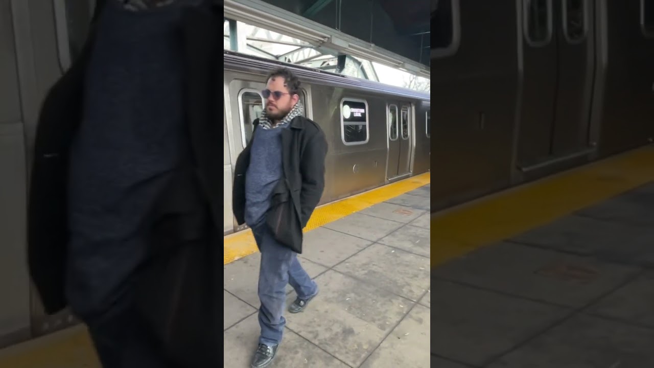 R211T ON THE G TRAIN!! 