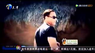 Jean-Claude van Damme sparring w/ Danny Chan Kwok Cowan