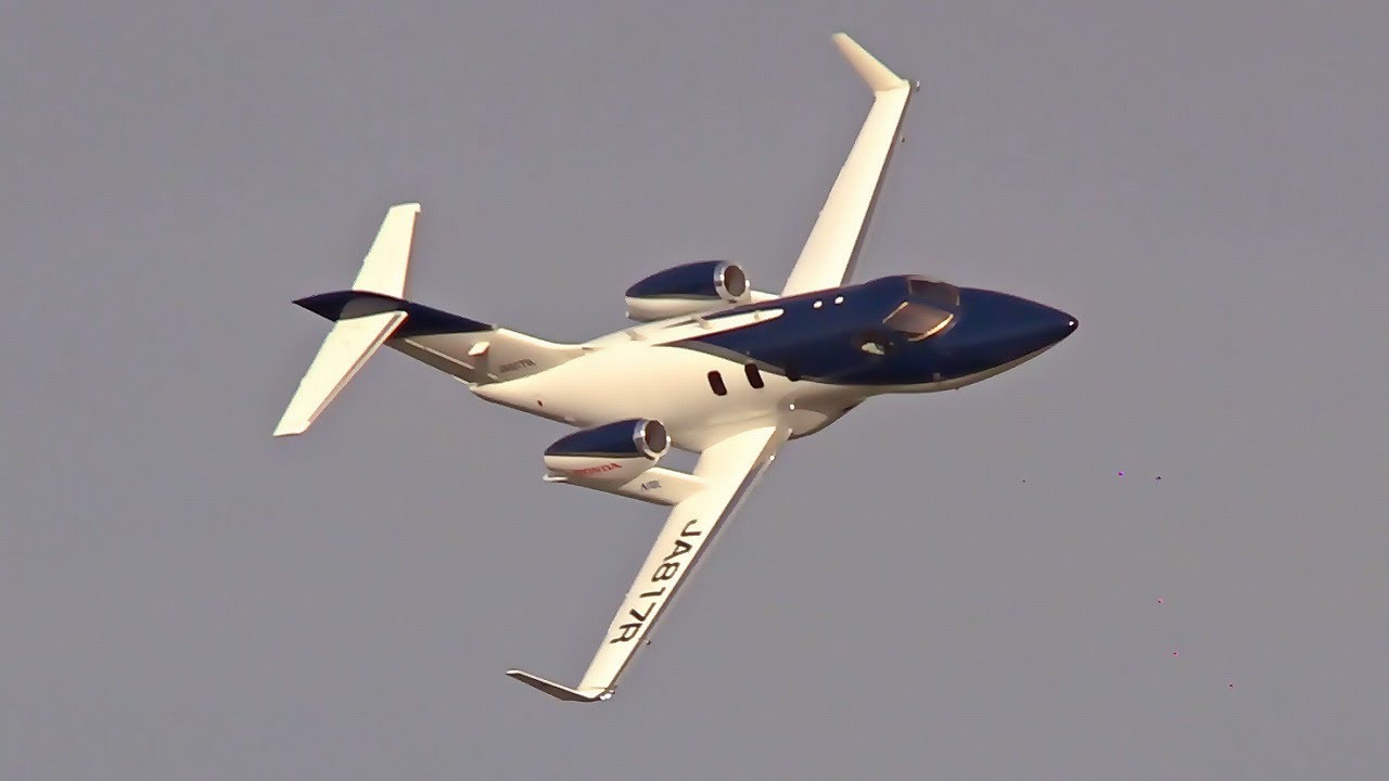 [立川航空祭2025] Honda Jet JA817R 帰投ローパスハイレートクライム