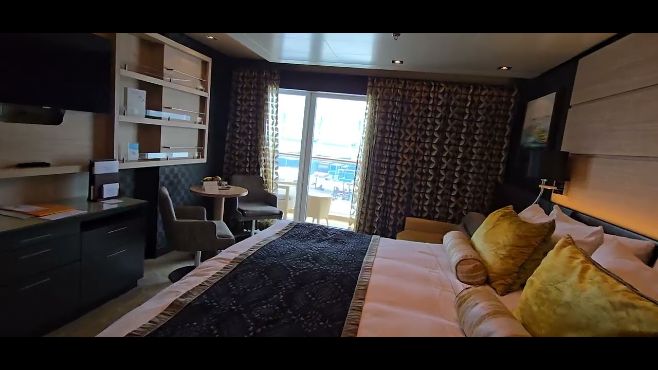 NCL Escape (Norwegian) 17728 Haven Courtyard Penthouse w/Balcony