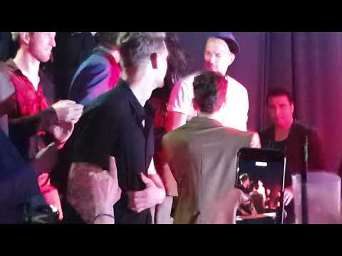 Duncan Laurence dancing to Ruslana at winner's afterparty