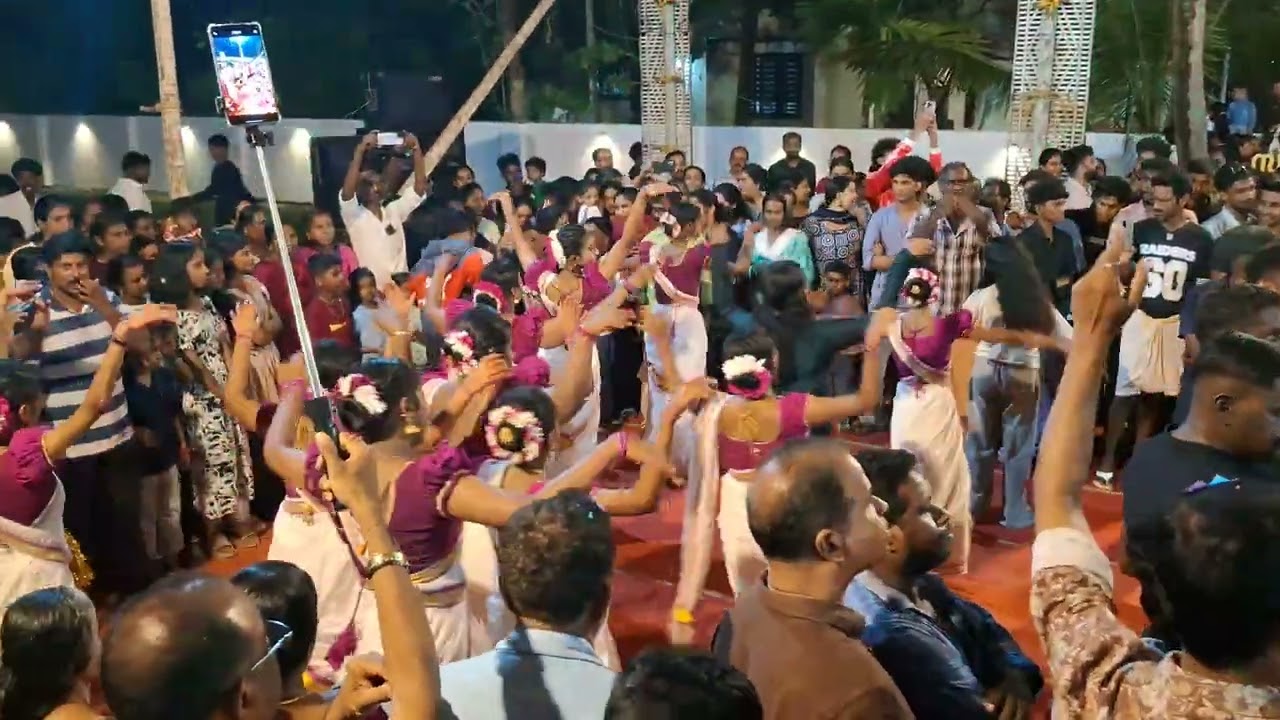 ആലപ്പാട് പുള്ള് പുറത്തൂർ ദേശം - ബാന്റ് സെറ്റ്