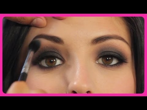 Video: Vejledning Til At Få Makeup Af Demi Lovato