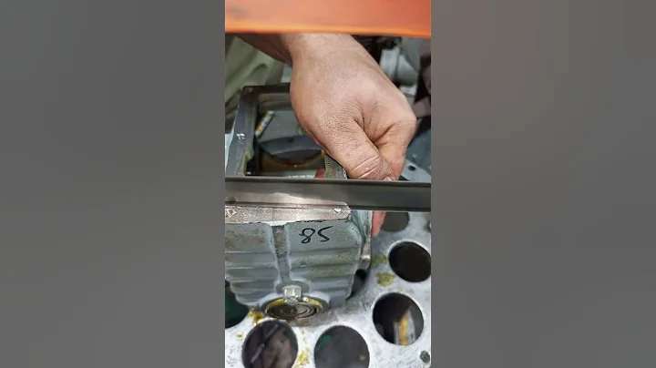 easy way to open damaged bolt #bolt #shorts #ytshorts