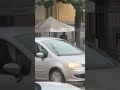 Aggressione nel centro di Catanzaro: un uomo si scaglia contro i militari dell’Esercito