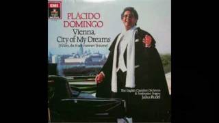 Plácido Domingo sings Lehár - Die lustige Witwe (Da geh&#39; ich zu Maxim)