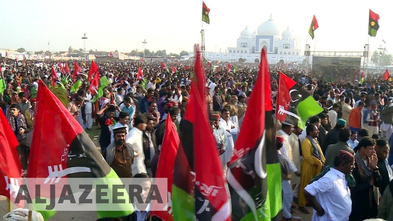 🇵🇰 باكستانيون يتظاهرون في ذكرى وفاة بوتو | الجزيرة الإنجليزية