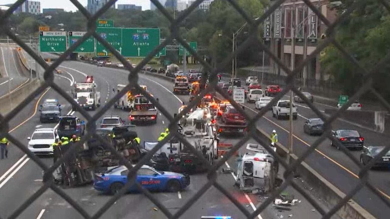 Major crash shuts down I-75 SB on Northside Drive and Howell Mill Road ...