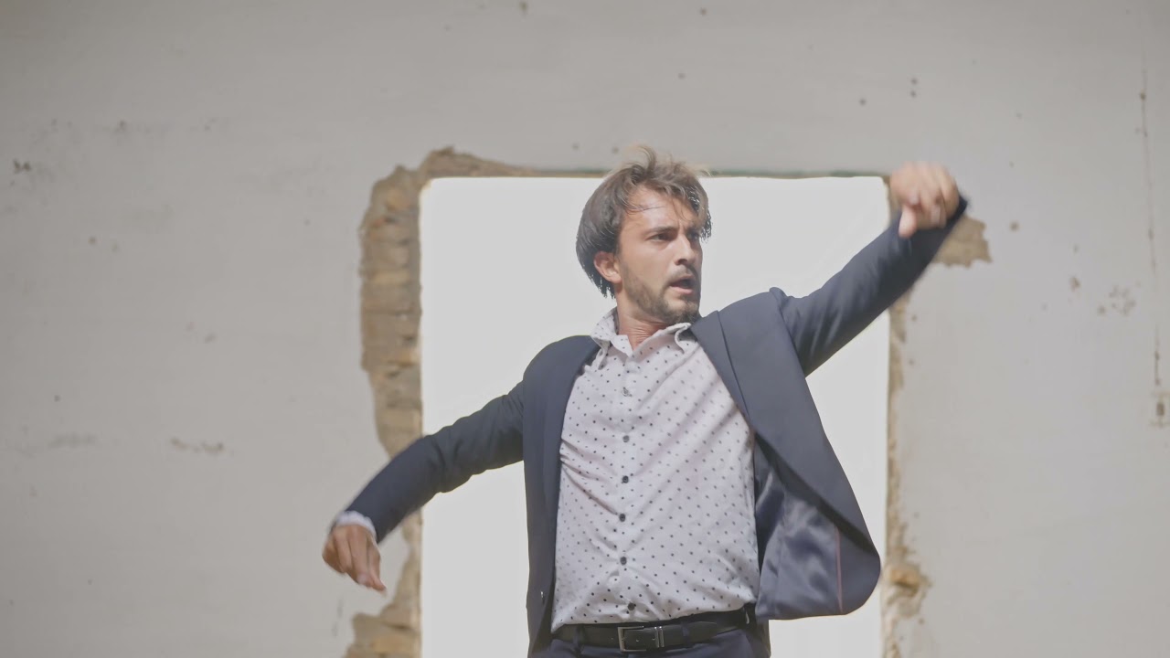 6Hilos (excerpt) - Adrian Dominguez