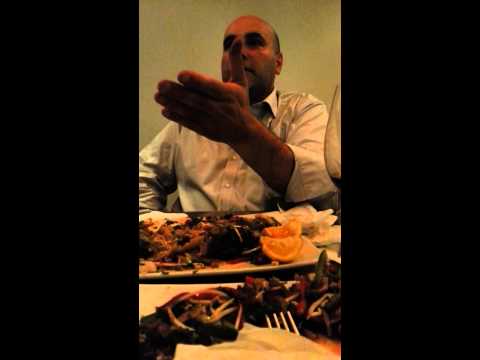 Hamiso يأكل خرا 