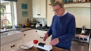 How to use the 1520 Electric Knife Sharpener by Chefs Choice