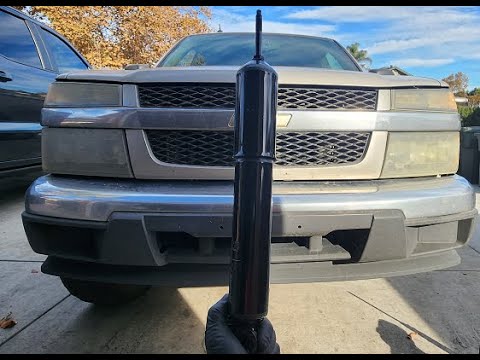 Chevy Colorado 4WD - Shock Replacement - YouTube