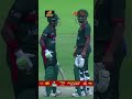 অপেক্ষার অবসান! ৮ ৩ ওভারে এসে দেখা মিলল ম্যাচের প্রথম ওভার বাউন্ডারির।
