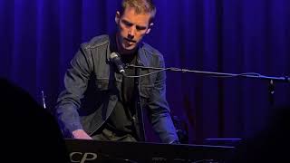 Watch Jon McLaughlin Outta My Head video