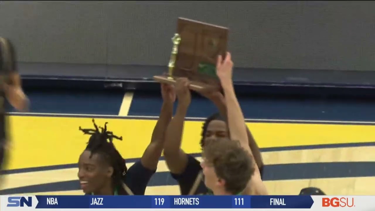 St John's Downs Garfield to Advance to Final Four