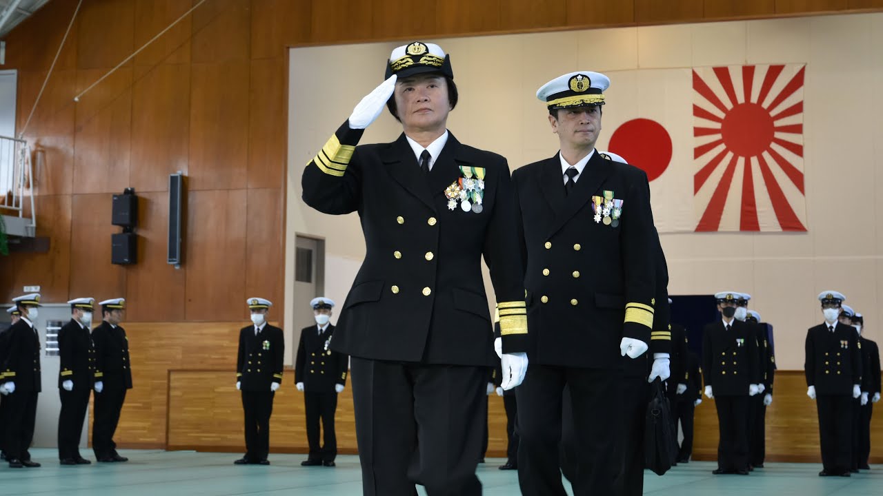 女性初の「海将」、近藤氏が着任