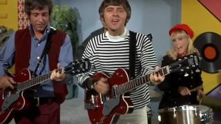 I Dream of Jeannie - Jeannie, Boyce and Hart (Out and About)