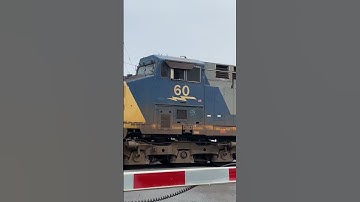 (SD70)MAC attack #csx #train #railroad #america #shorts