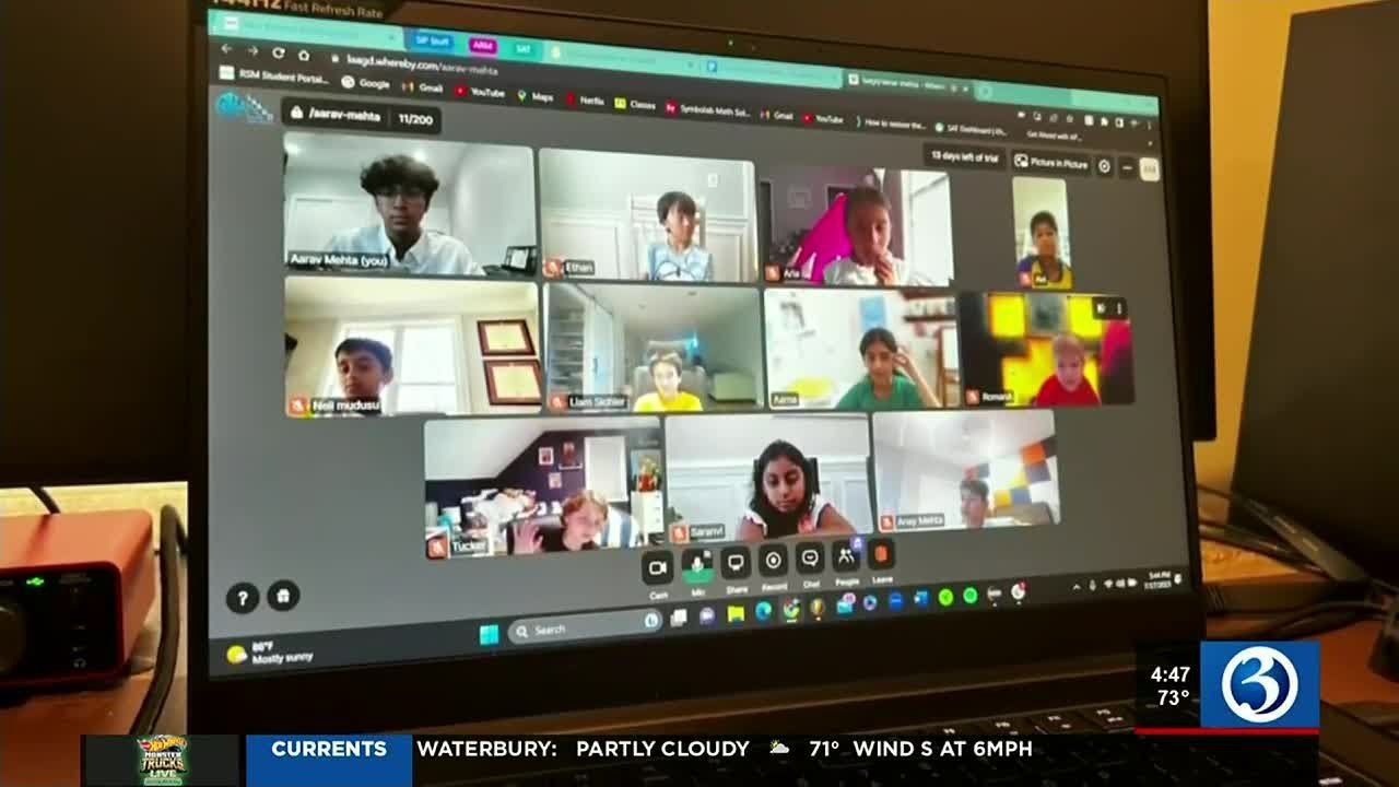 GREAT KIDS: Student teaches game design class for free - YouTube