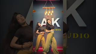 Download Lagu Kaise Samhalu Main Ye Bali Umariya |Ft. Miss Priya |Dance Video |SursangamDance #shortsviral  #shors MP3