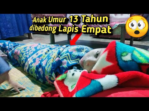 Bedong Anak Umur 13 Tahun Pakai Seprai dan Selimut Lapis Empat || Gendong Anak || Neli Erlinawati